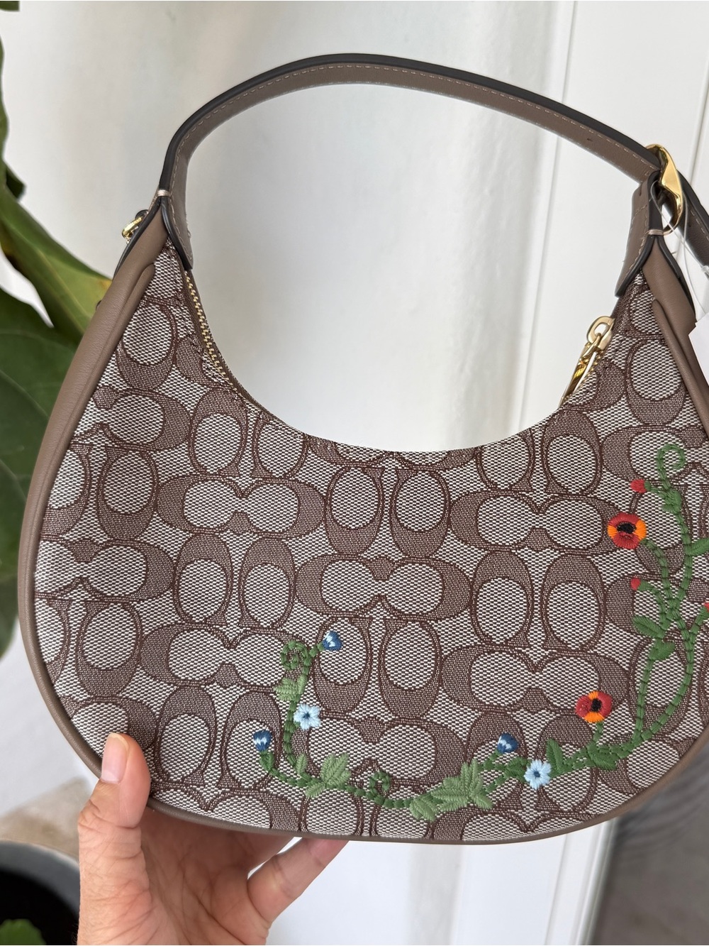 Coach Emily Shoulder Bag Signature Jacquard With Floral Embroidery CDX19 Oak Mul - Picture 11 of 15